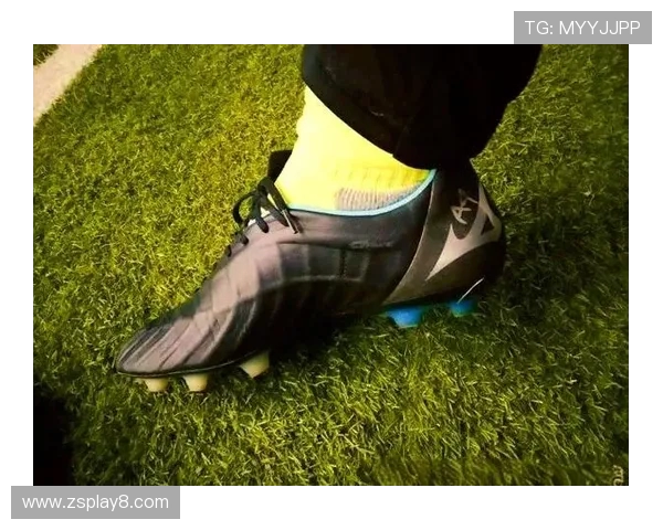 足球鞋需不需要顶脚原因与正确选购穿着调试方法全面详解指南贴士